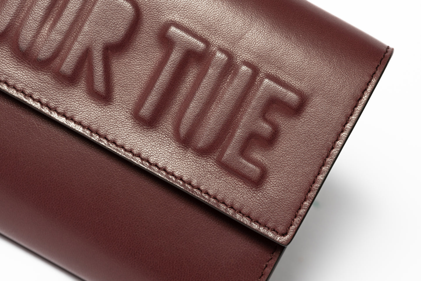 L'AMOUR TUE CLUTCH BAG LAMBSKIN