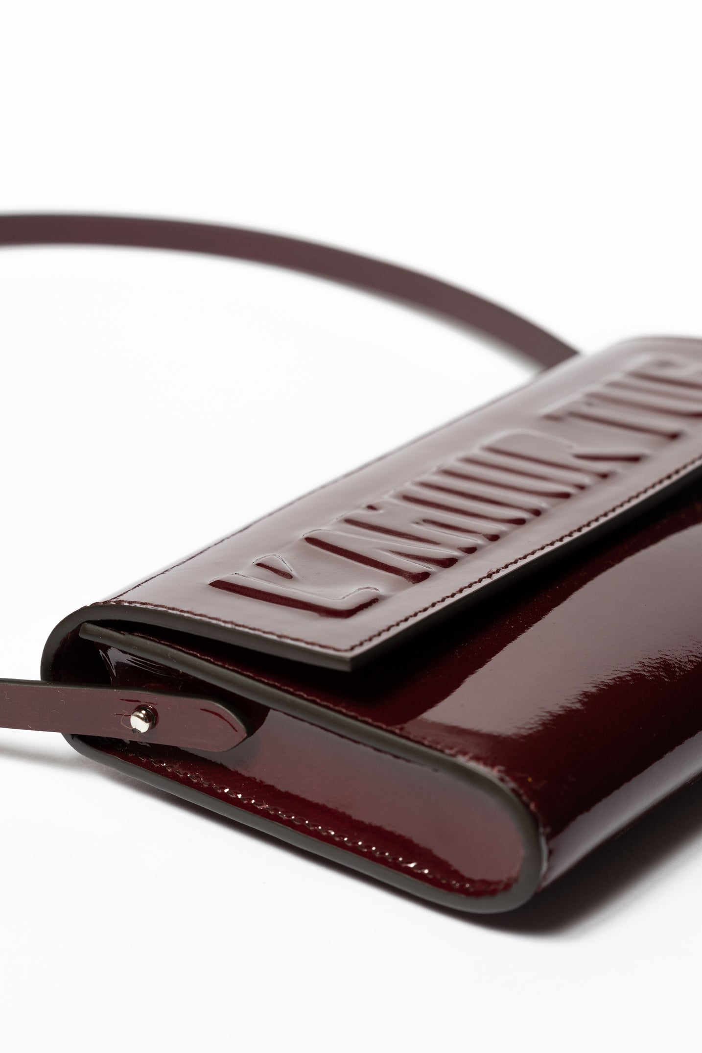 L’AMOUR TUE BAG LAMBSKIN