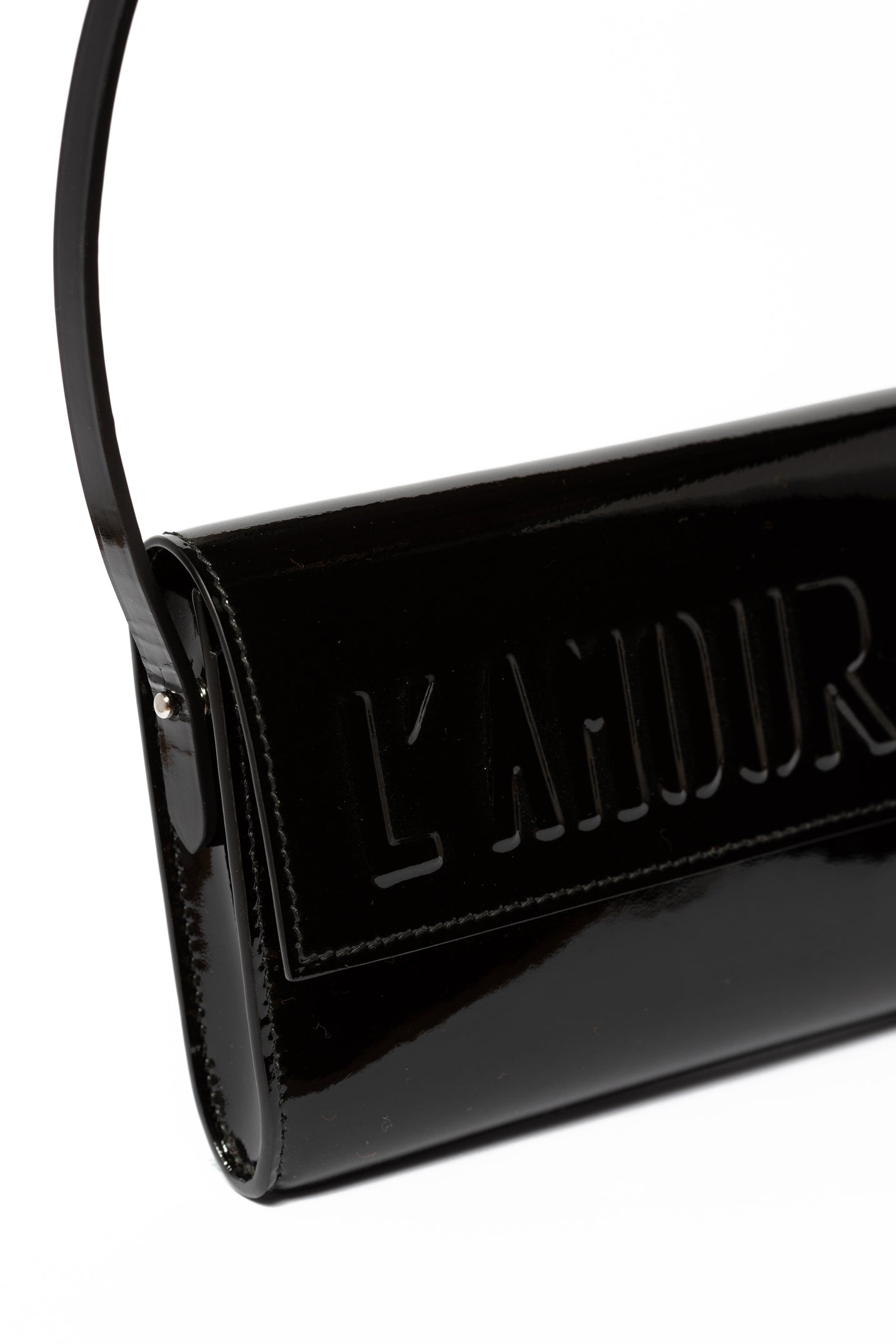 L’AMOUR TUE BAG LAMBSKIN